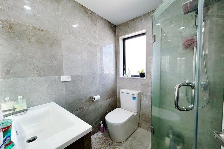 Photo of property in 5c Deveron Road, Manurewa, Auckland, 2102