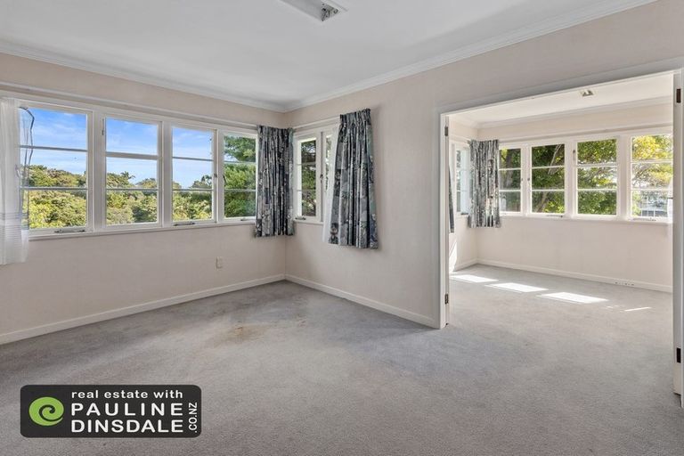 Photo of property in 5 Whangarei Heads Road, Onerahi, Whangarei, 0110