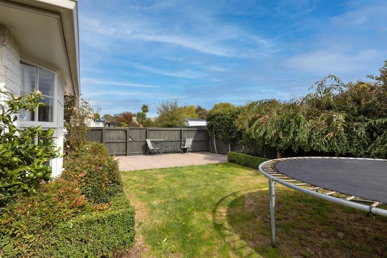 Photo of property in 2/468a Greers Road, Bishopdale, Christchurch, 8053