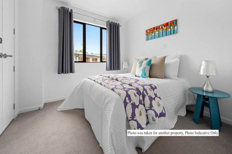 Photo of property in 2/112 Moore Street, Howick, Auckland, 2014