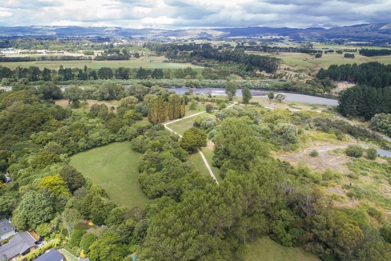 Photo of property in 52 Buick Crescent, Awapuni, Palmerston North, 4412