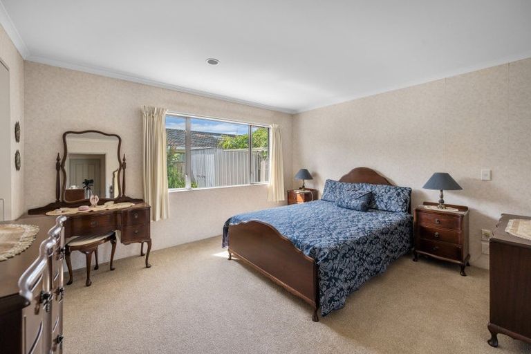Photo of property in 7a Golding Road, Taradale, Napier, 4112
