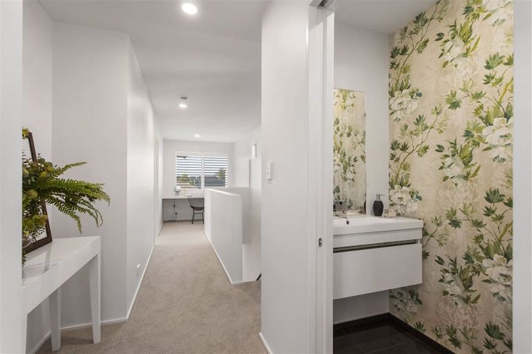 Photo of property in 45 Garreg Road, Bryndwr, Christchurch, 8052