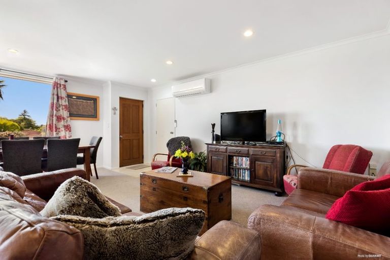 Photo of property in 7 Ranch Place, Pukekohe, 2120