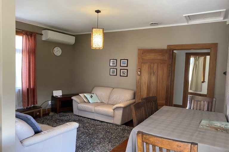 Photo of property in 74a Cambridge Terrace, Waterloo, Lower Hutt, 5011