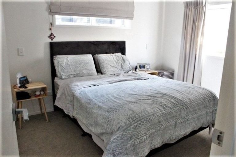 Photo of property in 11 Quibray Place, Botany Downs, Auckland, 2010