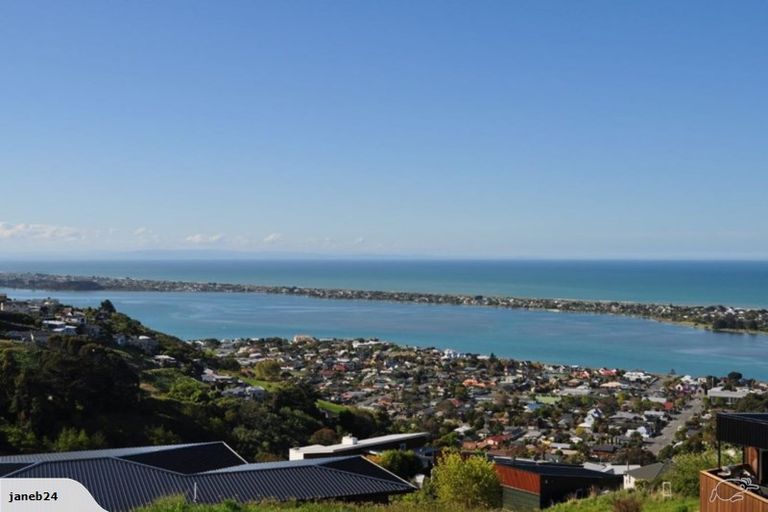 Photo of property in 1 Francis James Lane, Redcliffs, Christchurch, 8081