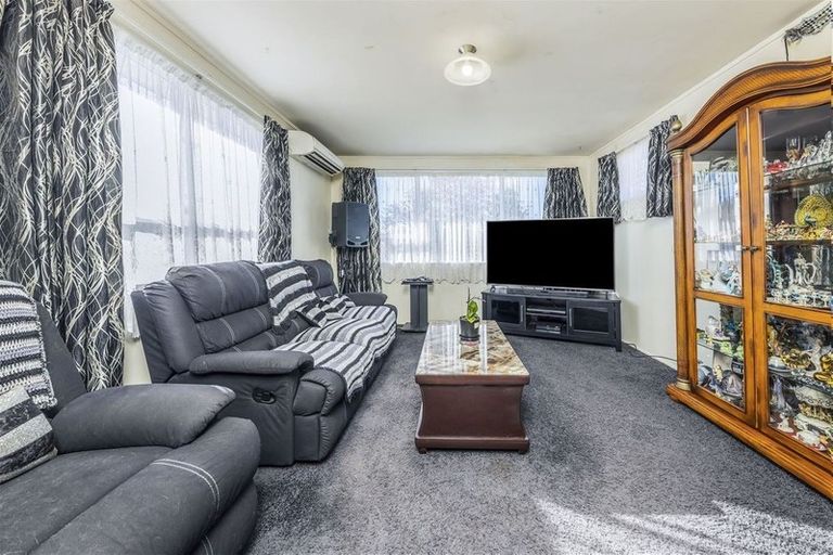 Photo of property in 125 Chichester Drive, Rosehill, Papakura, 2113