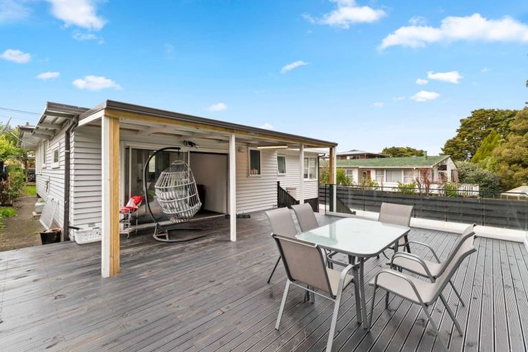 Photo of property in 9 Hillcrest Grove, Hillpark, Auckland, 2102