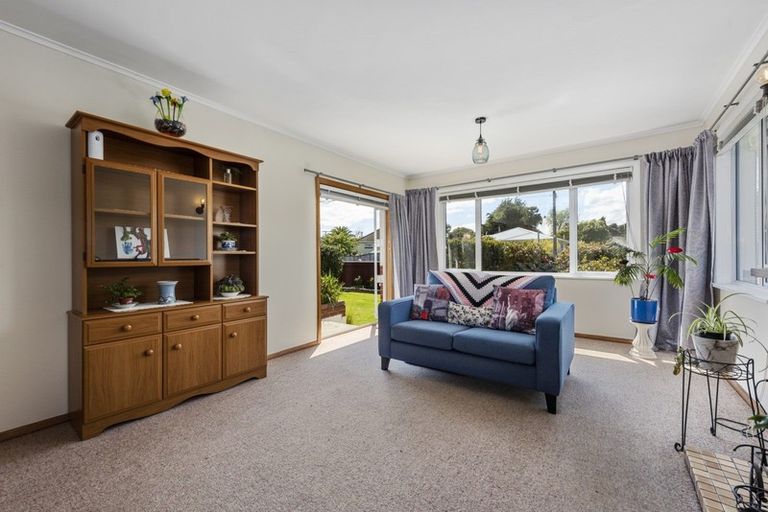 Photo of property in 51 Totara Park Road, Clouston Park, Upper Hutt, 5018