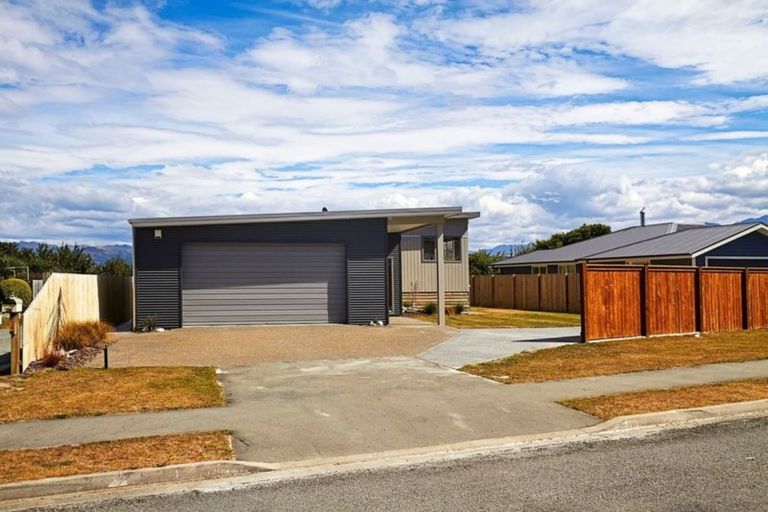 Photo of property in 43 Kotuku Road, South Bay, Kaikoura, 7300