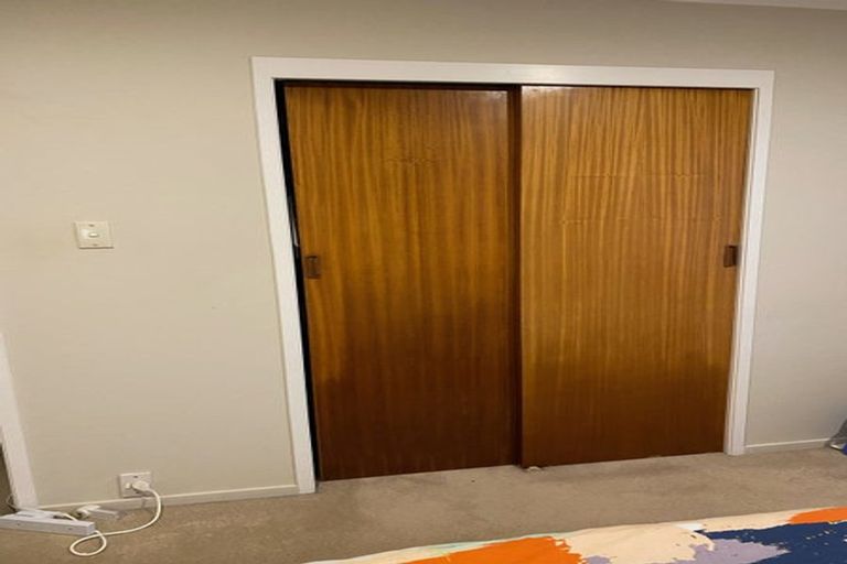 Photo of property in 2/76 Velma Road, Hillcrest, Auckland, 0627