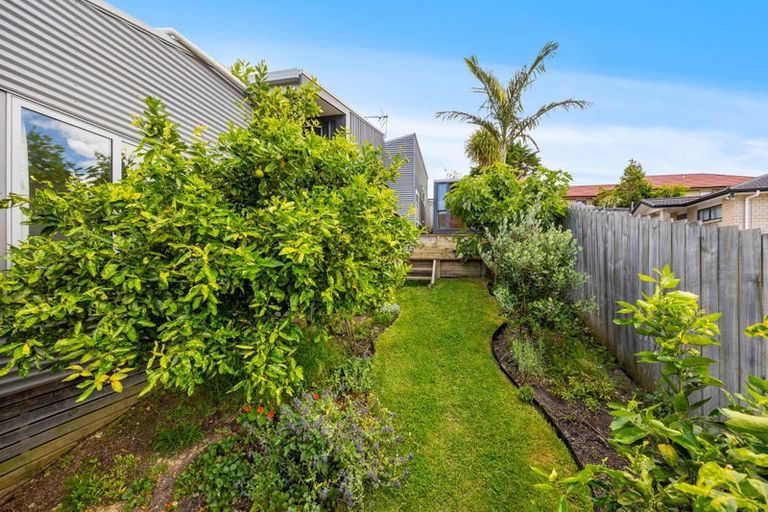 Photo of property in 60 Mili Way South, Ranui, Auckland, 0612