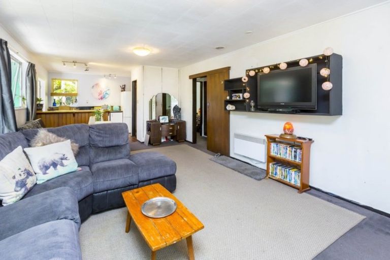 Photo of property in 1/462 Stokes Valley Road, Stokes Valley, Lower Hutt, 5019