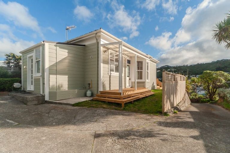 Photo of property in 195 Clyde Street, Island Bay, Wellington, 6023