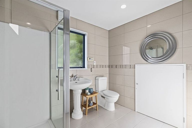 Photo of property in 30 Moana Road, Plimmerton, Porirua, 5026