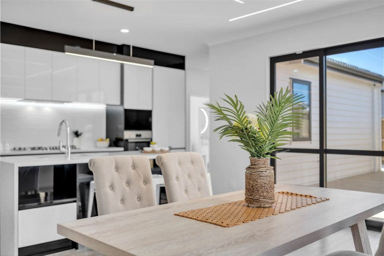 Photo of property in 73 Koromeke Street, Flat Bush, Auckland, 2019