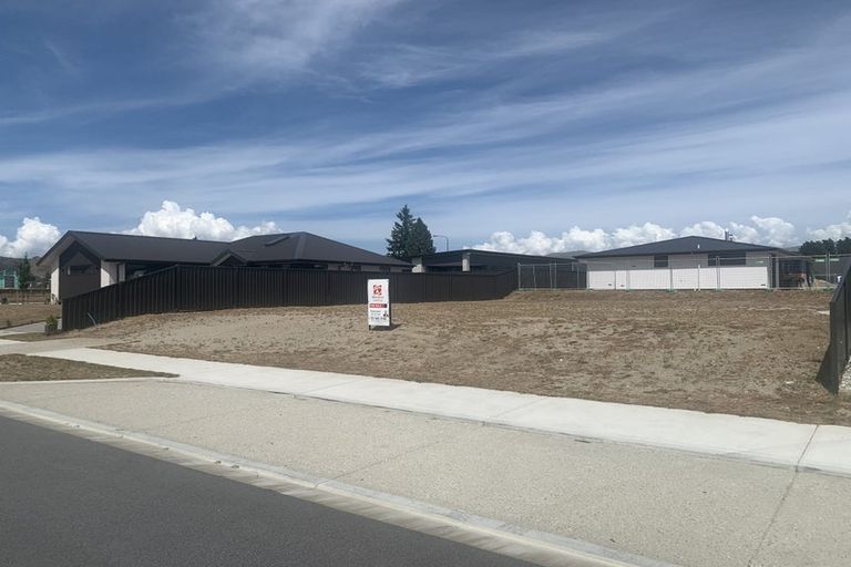 Photo of property in 4 Travertine Street, Cromwell, 9310