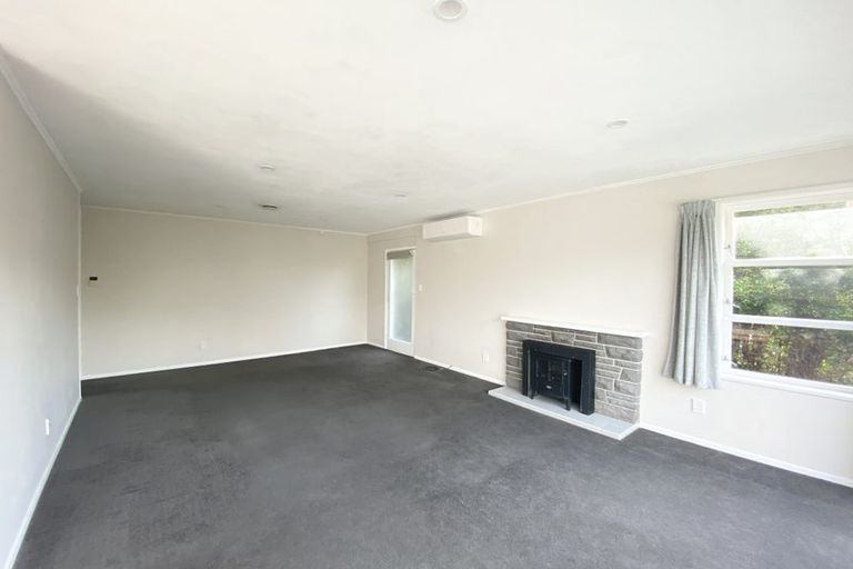 Photo of property in 93 Fairclough Road, Beach Haven, Auckland, 0626