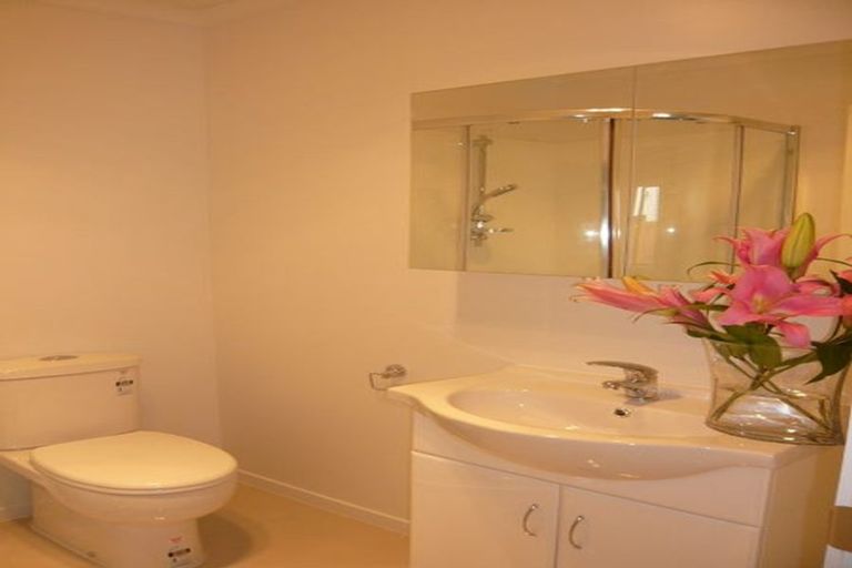 Photo of property in 2/17 Jones Crescent, Melville, Hamilton, 3206