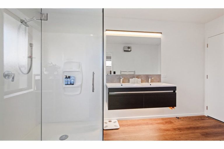 Photo of property in 10 Crossley Avenue, Woodend, 7610