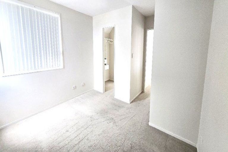 Photo of property in 72 Seafarer Crescent, Stanmore Bay, Whangaparaoa, 0932