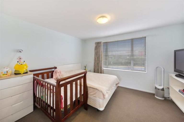Photo of property in 5/26 Oneroa Road, East Tamaki, Auckland, 2013