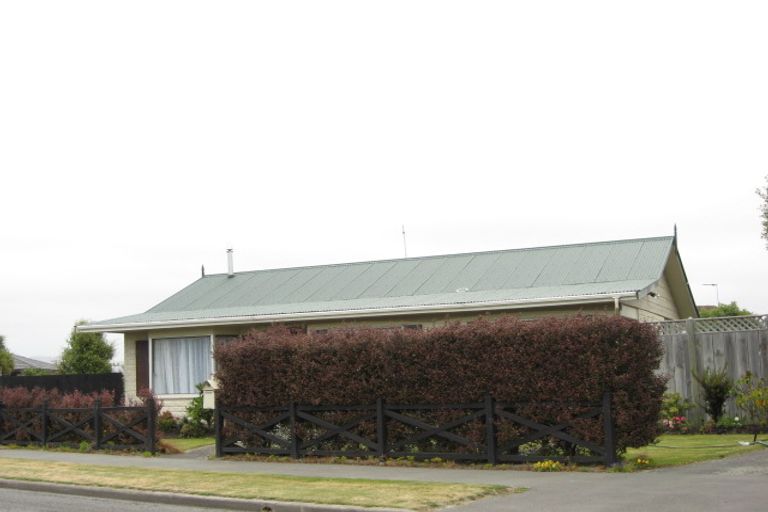 Photo of property in 69 Orrick Crescent, Avondale, Christchurch, 8061