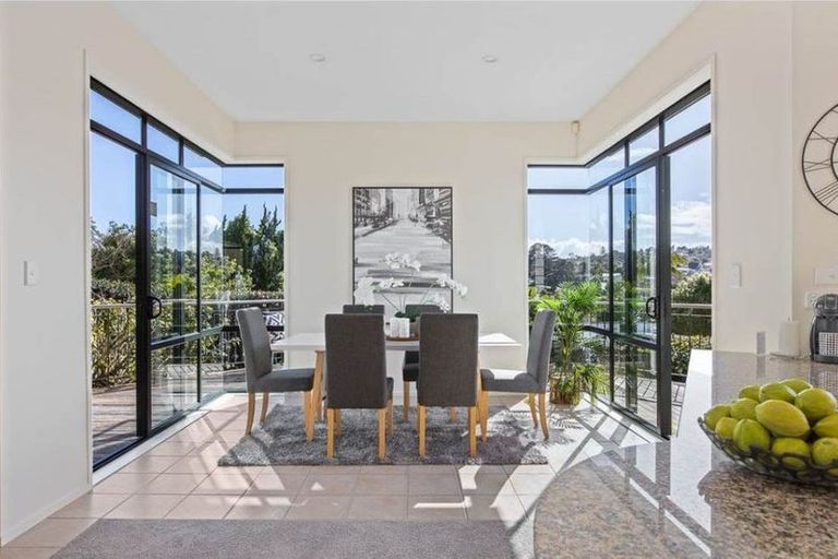 Photo of property in 57a Glencoe Road, Browns Bay, Auckland, 0630