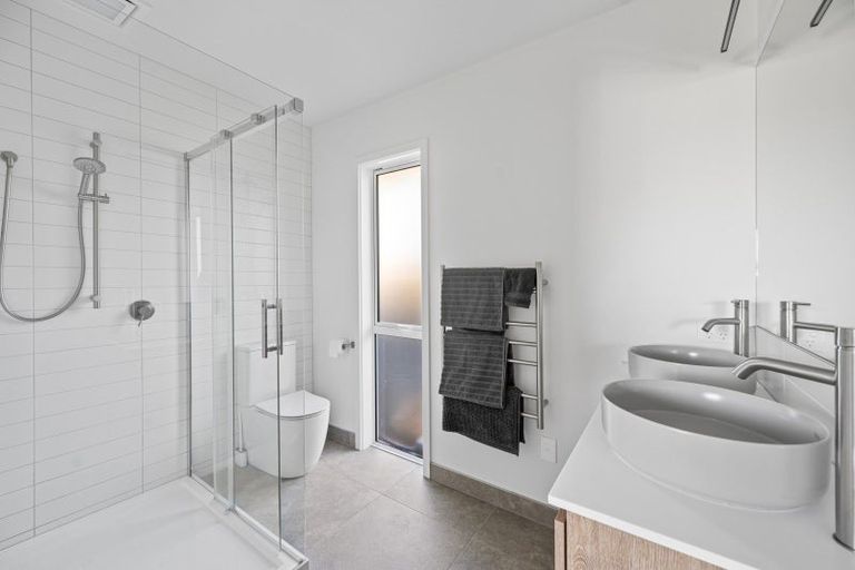 Photo of property in 4 Ruapehu Road, Poraiti, Napier, 4112