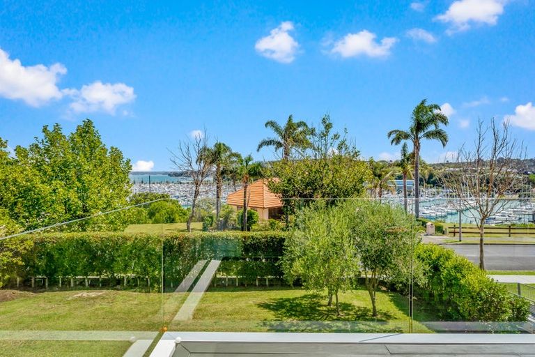 Photo of property in 51 Voyager Drive, Gulf Harbour, Whangaparaoa, 0930