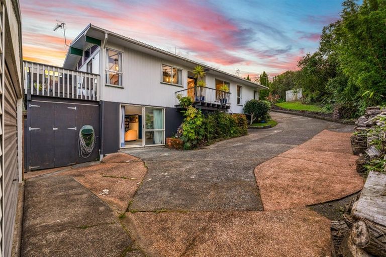 Photo of property in 437 Don Buck Road, Massey, Auckland, 0614