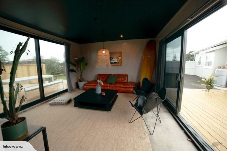 Photo of property in 7a Main Road, Raglan, 3225