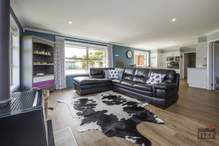 Photo of property in 98 Mount Taylor Drive, Feilding, 4775