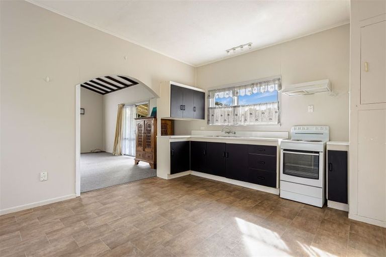 Photo of property in 278 Boord Crescent, Kumeu, 0891