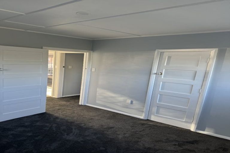 Photo of property in 115 Moorefield Road, Johnsonville, Wellington, 6037