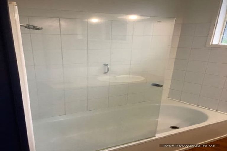 Photo of property in 1/6 Sydney Street, Hauraki, Auckland, 0622