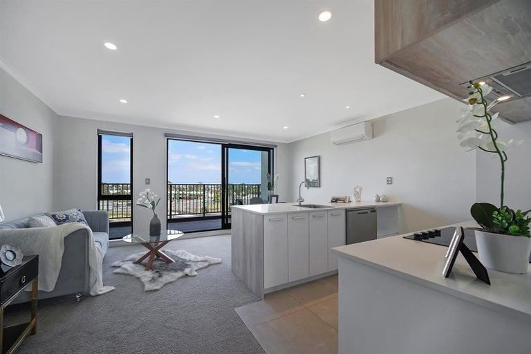 Photo of property in 6/2 Mahalo Avenue, Wiri, Auckland, 2104