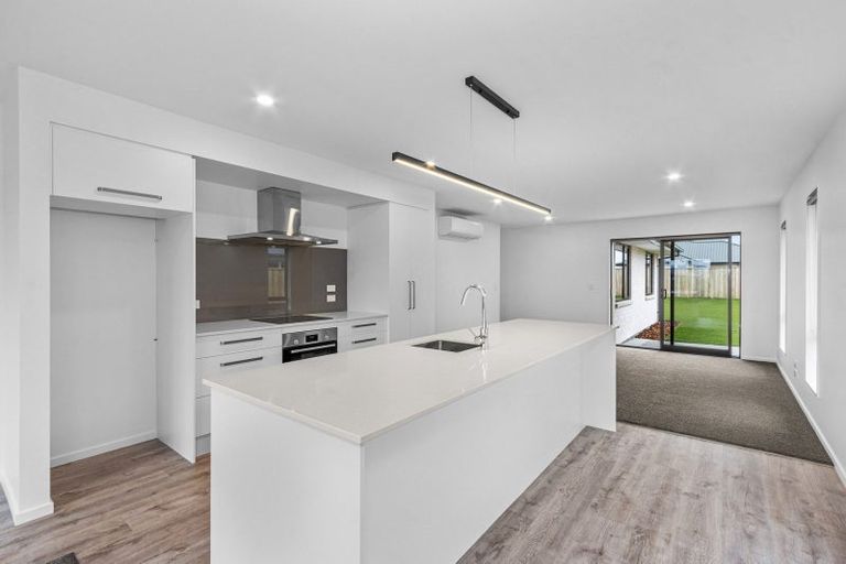 Photo of property in 37 Sanders Way, Rolleston, 7614