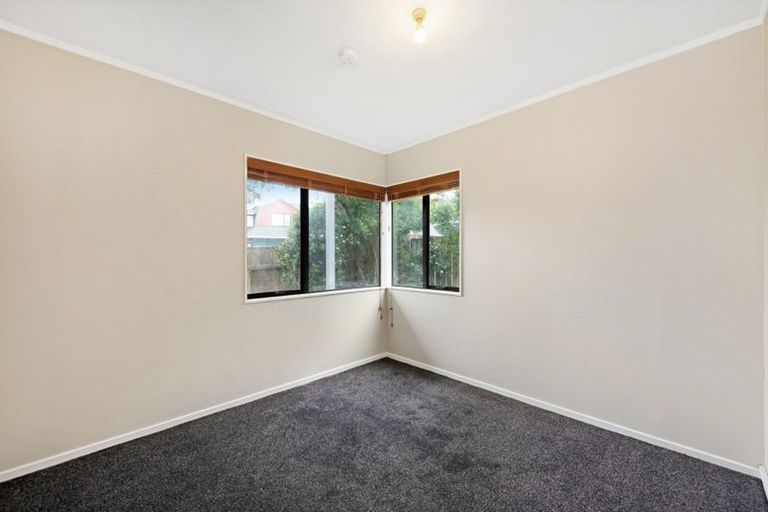 Photo of property in 8a Shastri Terrace, Khandallah, Wellington, 6035