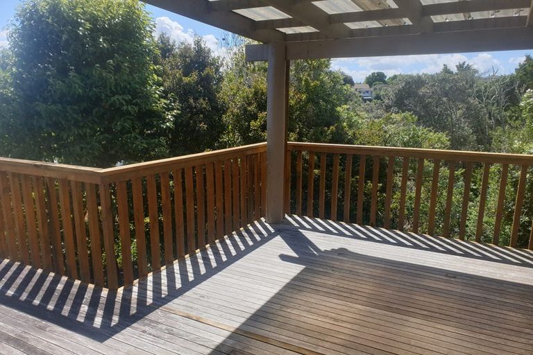 Photo of property in 38 Banyan Drive, Totara Heights, Auckland, 2105