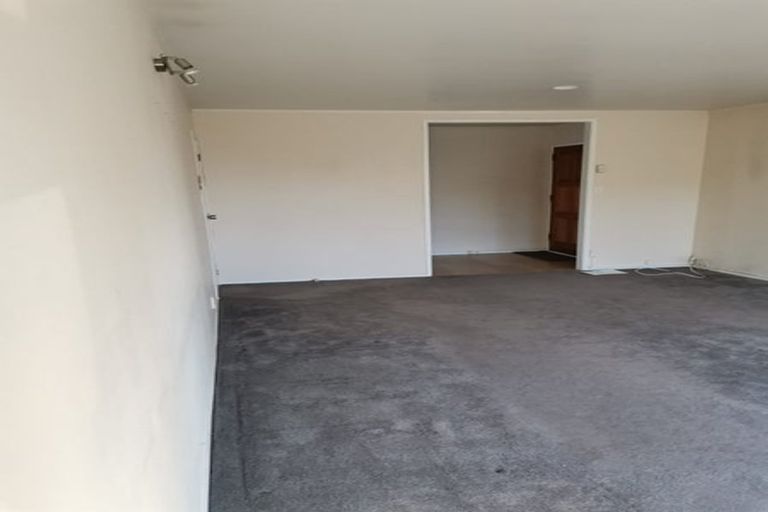 Photo of property in 39 Sandspit Road, Cockle Bay, Auckland, 2014