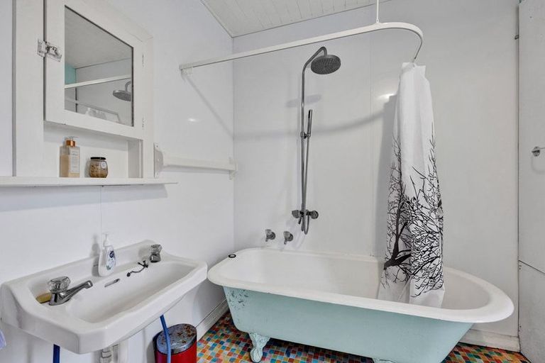 Photo of property in 14 Ohawe Terrace, Ohawe, Hawera, 4671