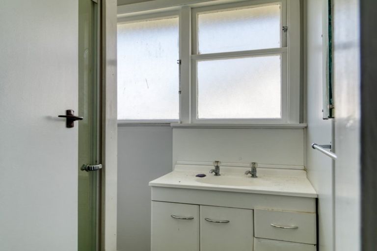 Photo of property in 46 Hislop Avenue, Onekawa, Napier, 4110