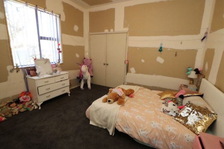 Photo of property in 12 Easton Street, Foxton, 4814