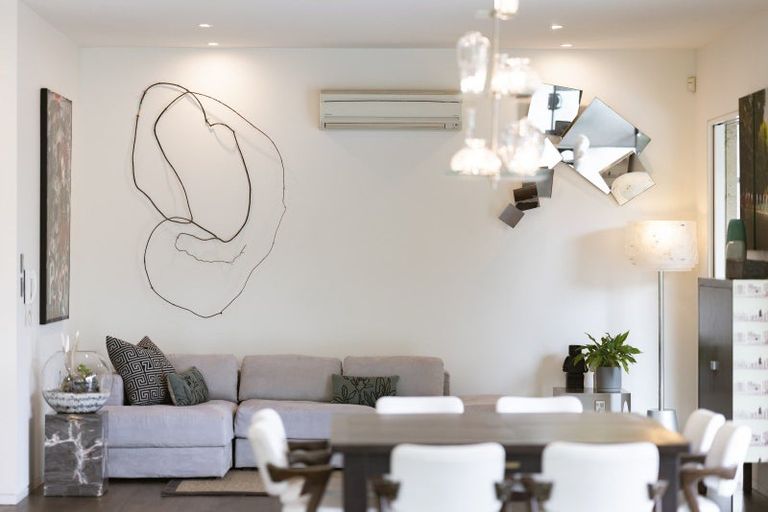 Photo of property in 45 Waiwetu Street, Fendalton, Christchurch, 8052