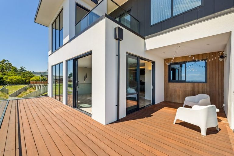 Photo of property in 8 Caldberg Close, Westmorland, Christchurch, 8025