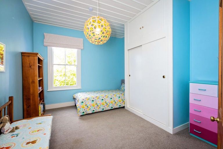 Photo of property in Rosewood, 39 Napier Terrace, Hospital Hill, Napier, 4110