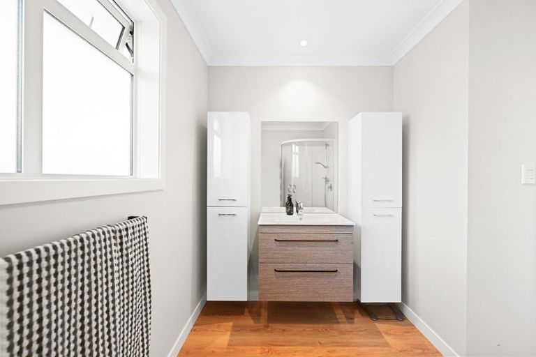 Photo of property in 52a Tuhikaramea Road, Dinsdale, Hamilton, 3204