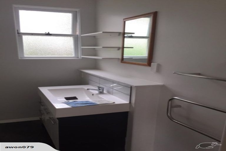 Photo of property in 1/178 Lake Road, Belmont, Auckland, 0622